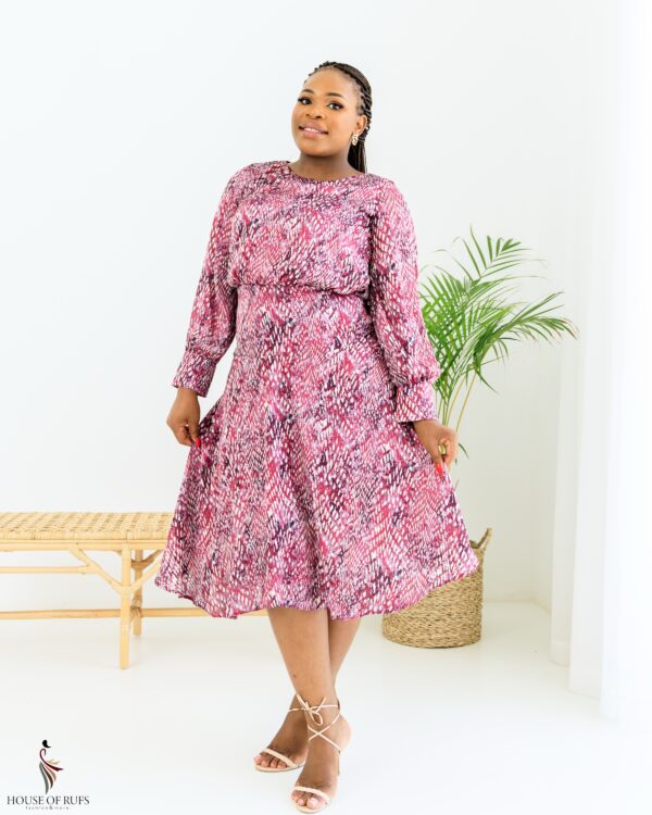 Pink animal print chiffon dress - Image 3